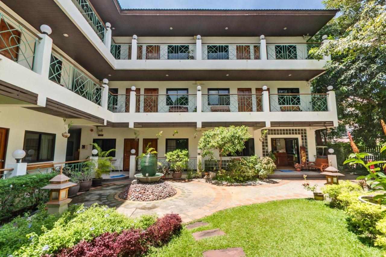 Charlie House Pin Klao Hotel Banguecoque Exterior foto