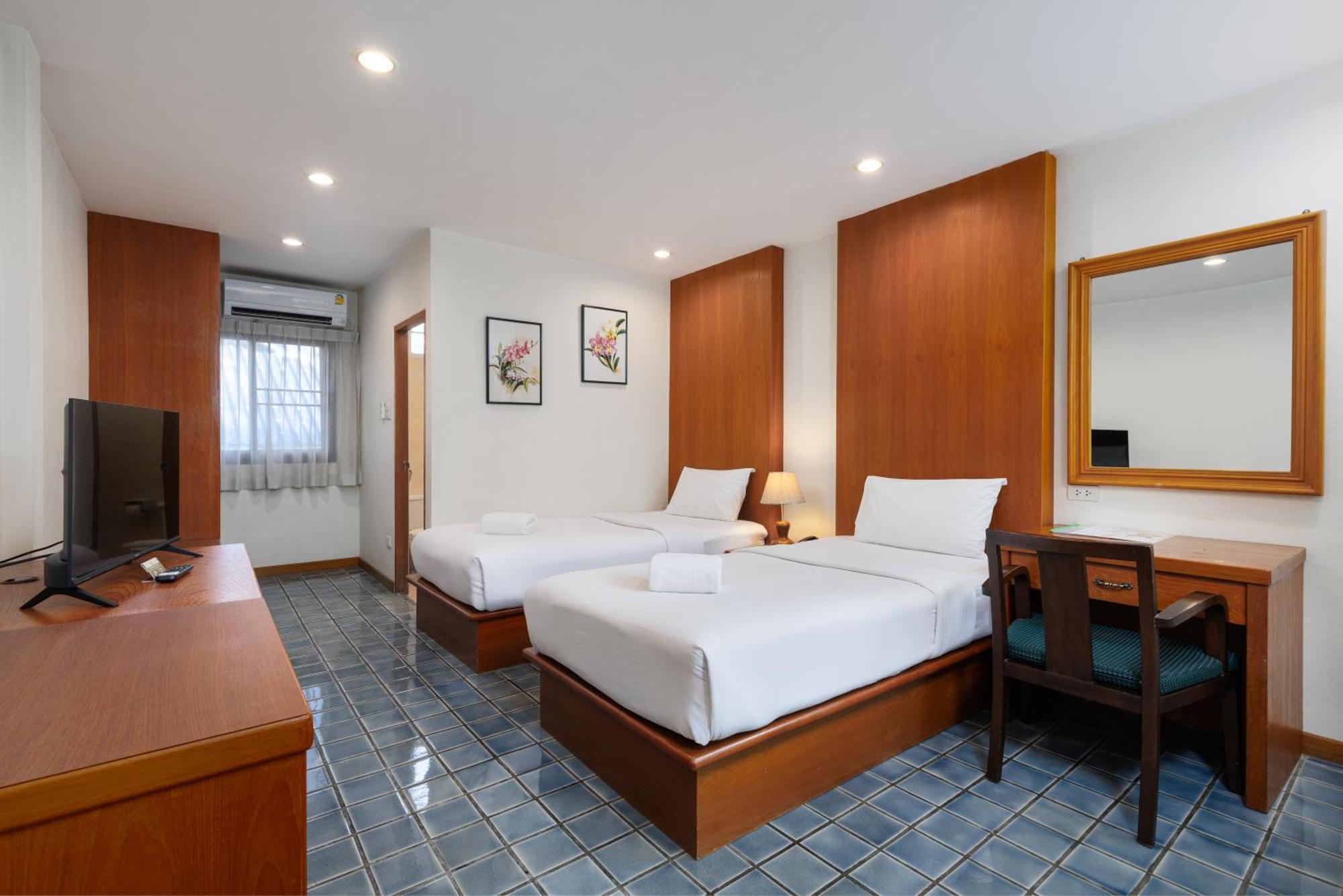 Charlie House Pin Klao Hotel Banguecoque Quarto foto